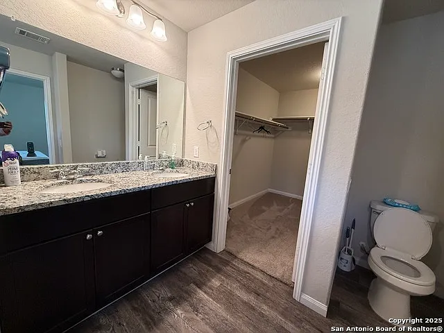 807 Blue Lndg — Photo 13