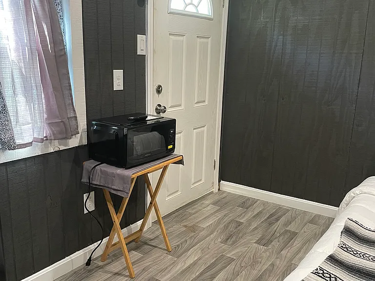 606 Porter St #1 — Photo 8