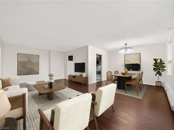 1100 Courtland Ave E #605, Kitchener, ON N2C 2H9