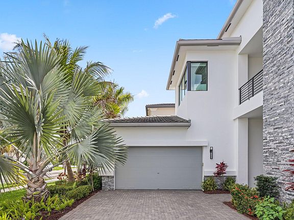 3rd image of 17432 Ponte Chiasso Drive