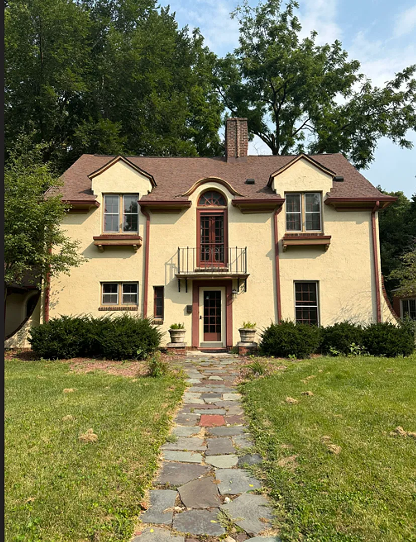 Beautiful 3 bedroom 1.5 Bath Home located in the heart of Lafayette, IN — Photo 1