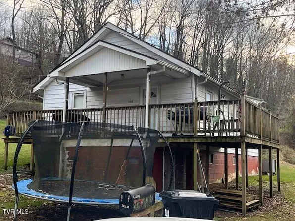 604 Blondell Ave, Appalachia, VA 24216