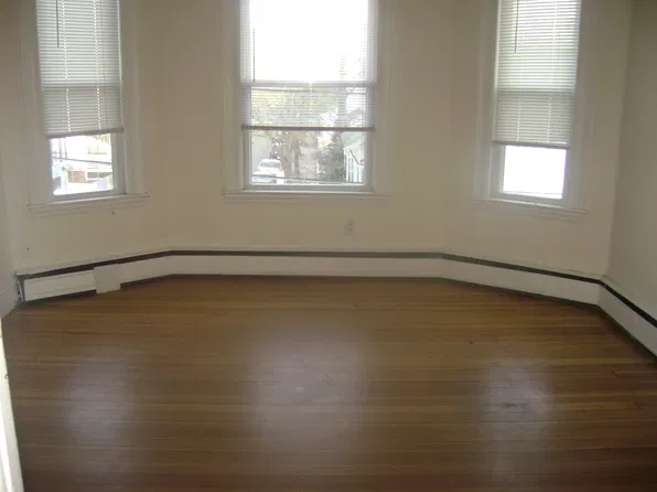 11 Jasper St #6, Somerville, MA 02145