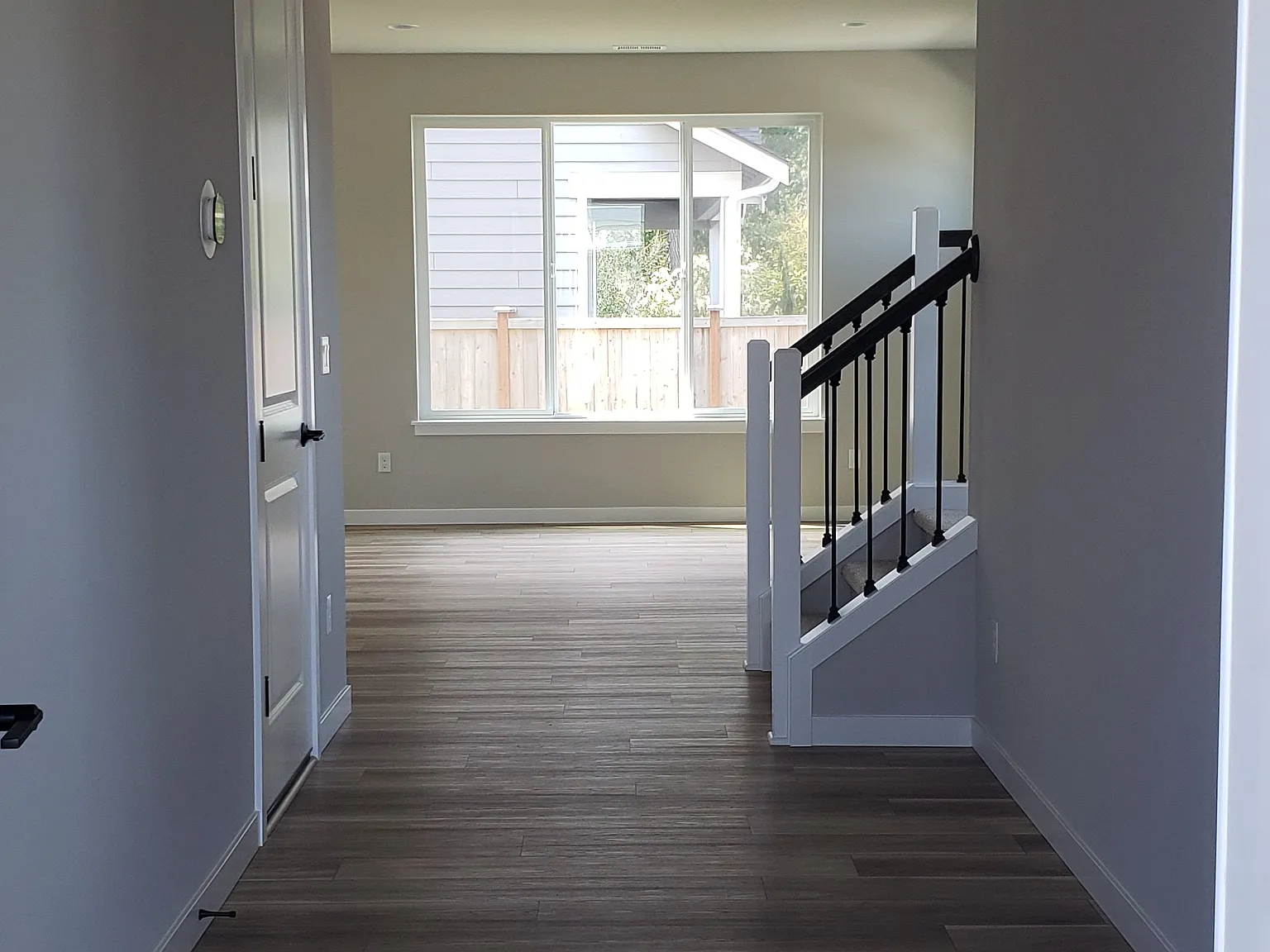 3 bed, 2010 sqft, $3,100 — Photo 3