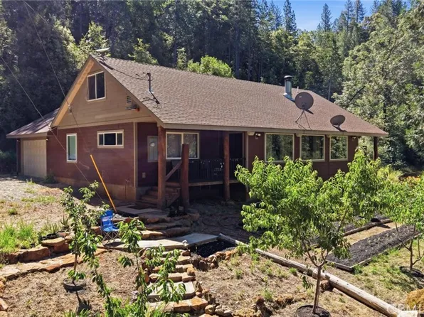 40 White Fir Ln, Oroville, CA 95966