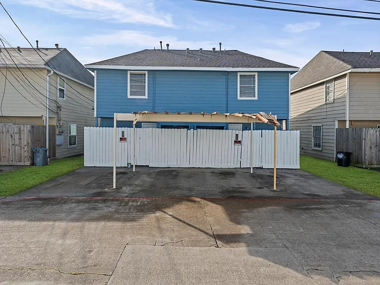 12206 Ormandy St — Photo 32