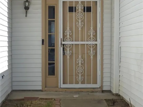 1357 Hafford Rd, Virginia Beach, VA 23464