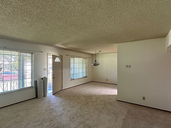 4th image of 954 Blair Ave
