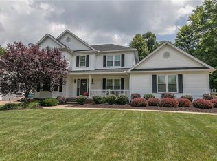9405 Airlane Dr, Macedonia, OH