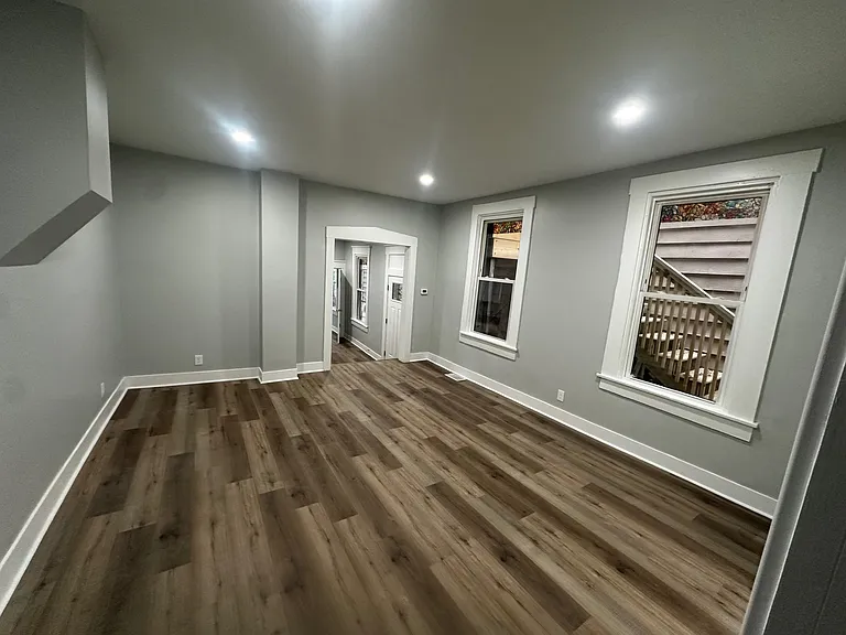 1109 Belvedere St — Photo 12