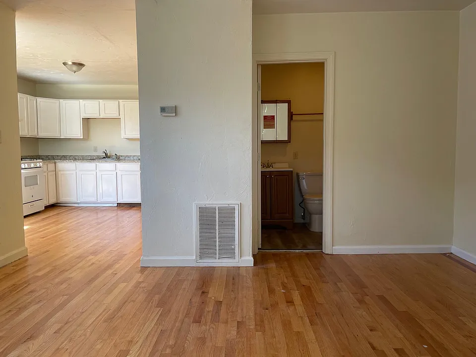 714 Shawmut Ave #3