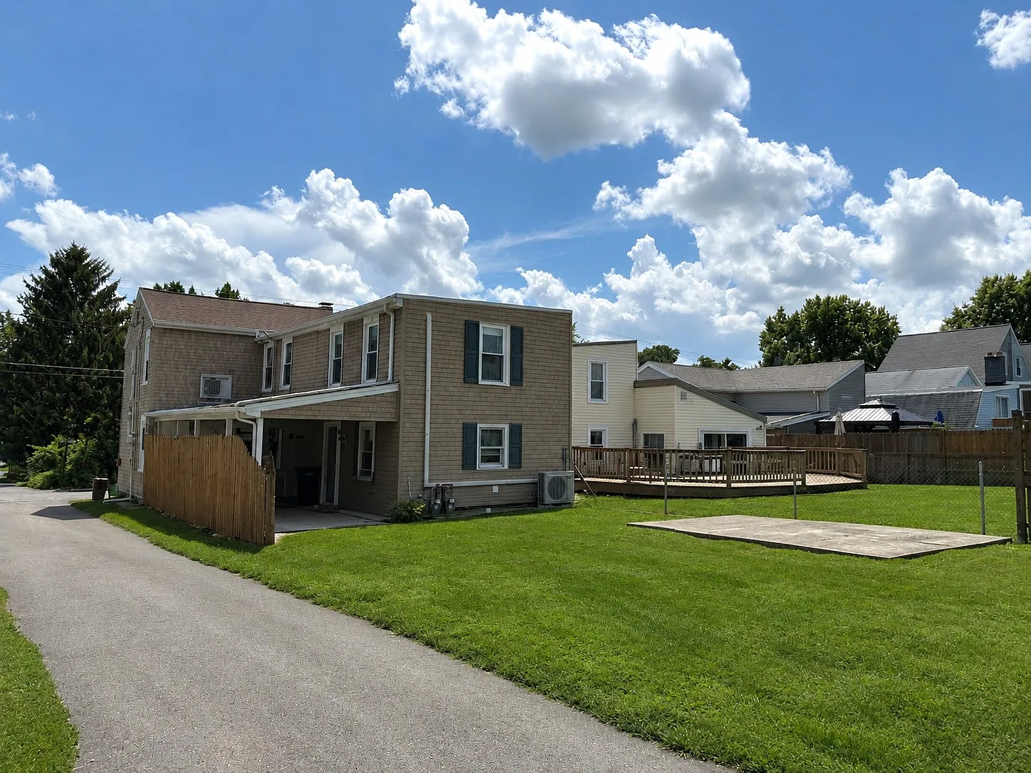 258 West Walnut Street - Rear — Photo 3