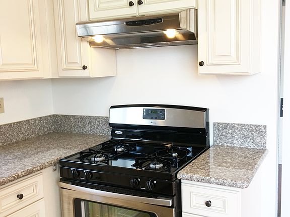 New range & hood