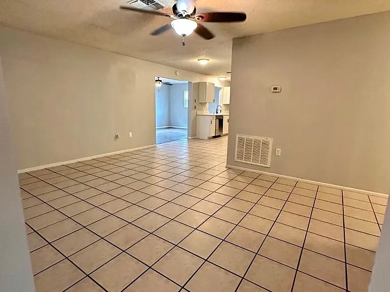 11143 Holbrook St — Photo 2