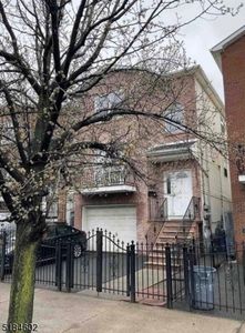 92 Vanderpool St, Newark, NJ, 07114