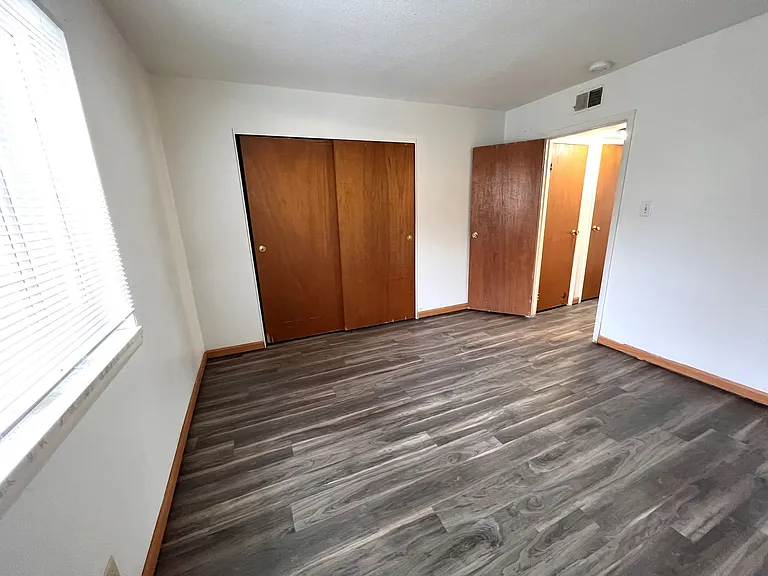 1102 21st Avenue Pl — Photo 10