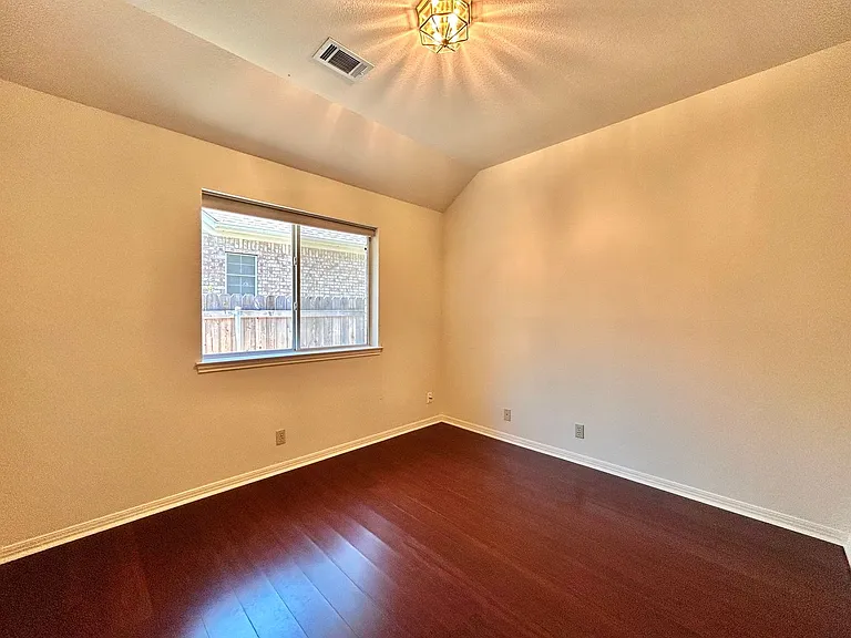 10819 Redmond Rd — Photo 32