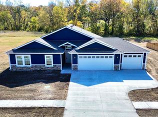 415 Banner Rd, Holton, KS 66436