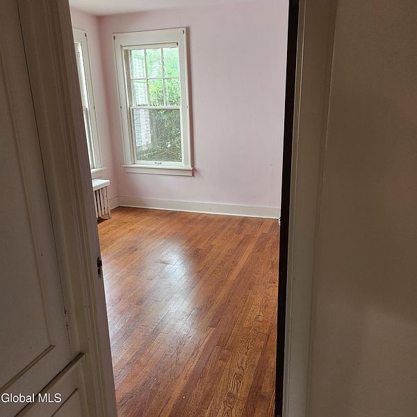 5th image of 1306 Garner Avenue