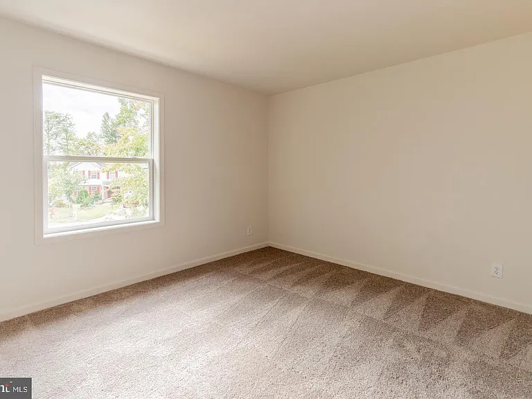 2024 Evansdale Dr — Photo 30