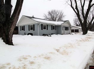 1605 Boettger Rd, New Ulm, MN 56073