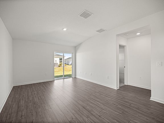 4th image of 3155 NE 38th St