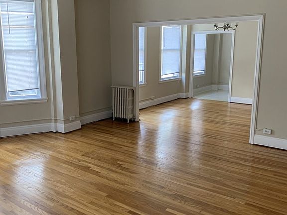 4th image of 1900 Vallejo St #202