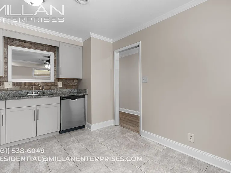 3063 Woody Ln — Photo 5