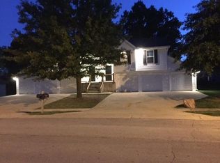503 NE 107th St, Kansas City, MO 64155