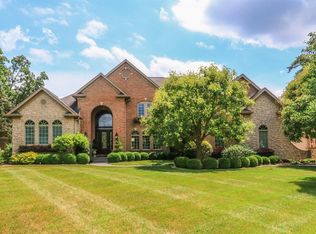 370 Hawkinsridge Ln, Cincinnati, OH 45230