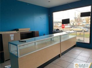 49 W Pond Rd, Hopelawn, NJ 08861