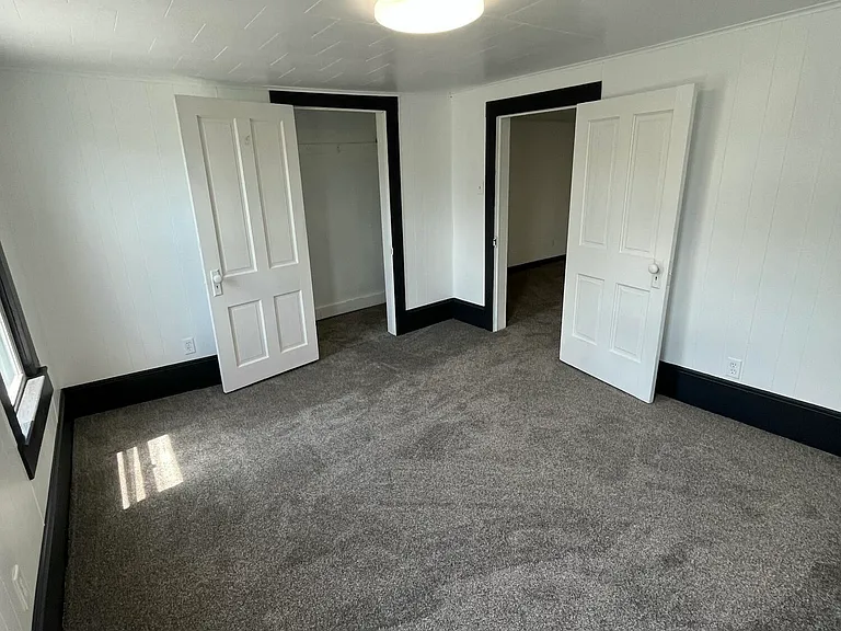 226 Union St #RIGHT — Photo 11