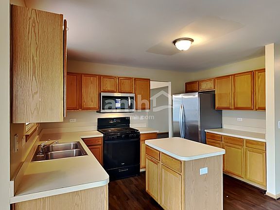 4th image of 39621 Lynsee Ct