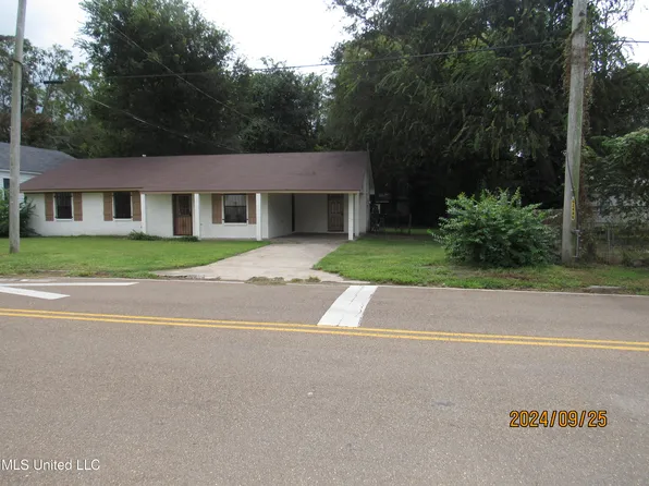 622 E 12th St, Yazoo City, MS 39194