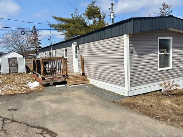 4 Whistler Duck Cross, Lincoln, NB E3B 7E9