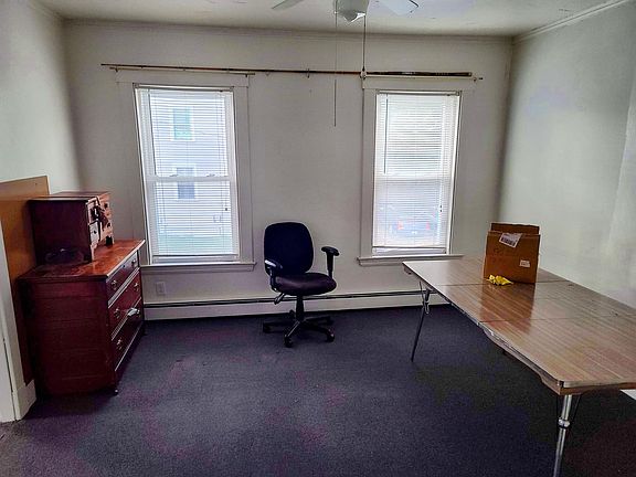 BONUS office space, can be used as 4th bedroom or kids play room
