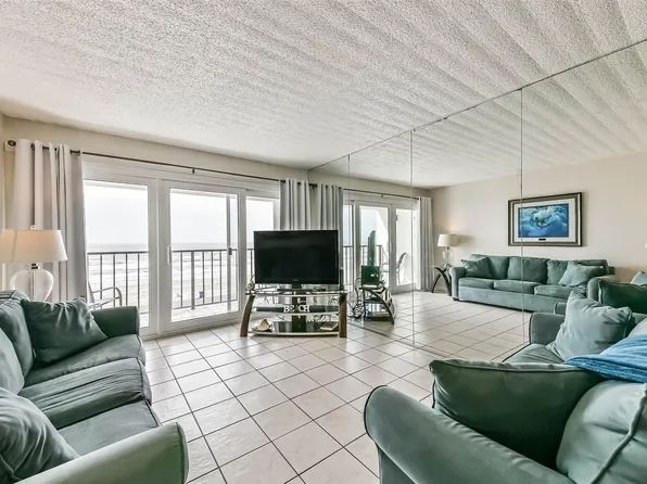 7310 Seawall Blvd APT 402, Galveston, TX 77551