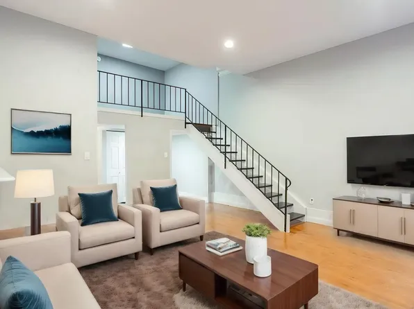 2015 Walnut St, Philadelphia, PA