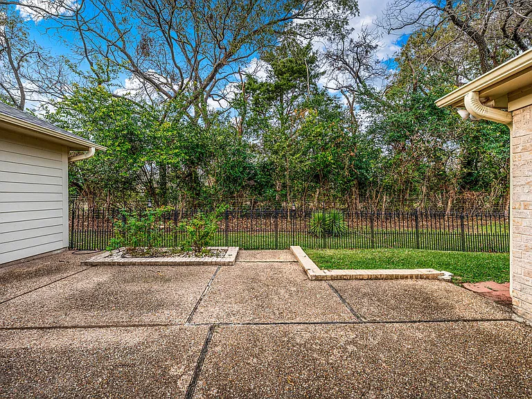 35099 Heatherstone Cir — Photo 48