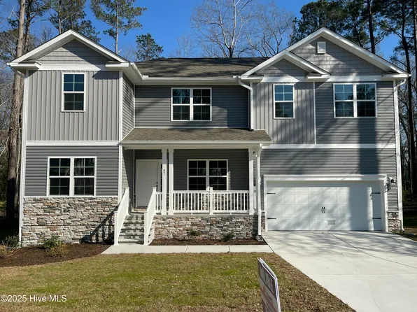 801 Pantego Boulevard SE, Bolivia, NC 28422