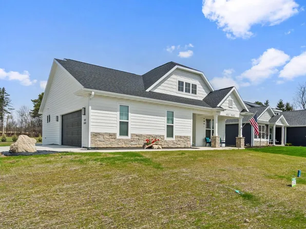 N102W6612 Susan LANE, Cedarburg, WI 53012