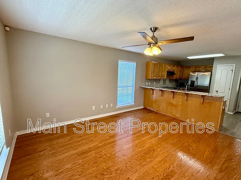 2121 Pin High Dr — Photo 2
