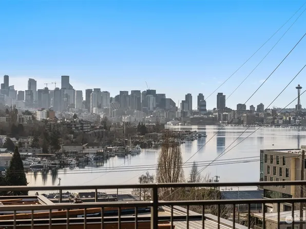 4026 5th Avenue NE #B, Seattle, WA 98105