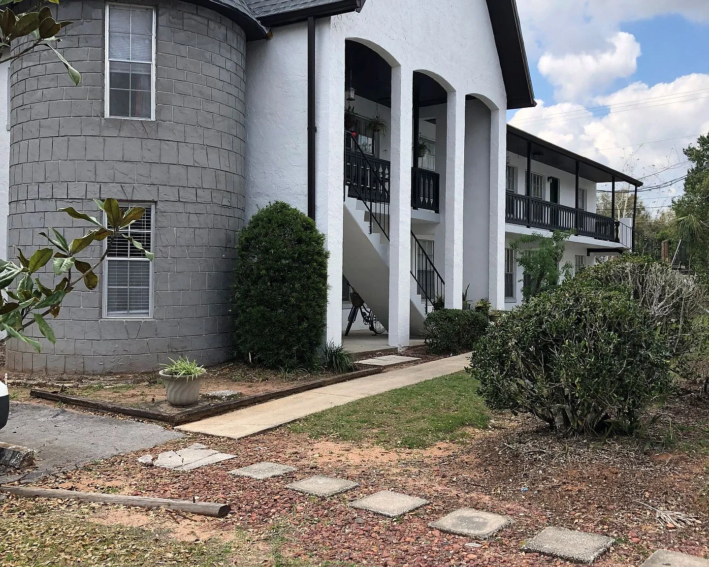 Forest Edge Apartments — Photo 4