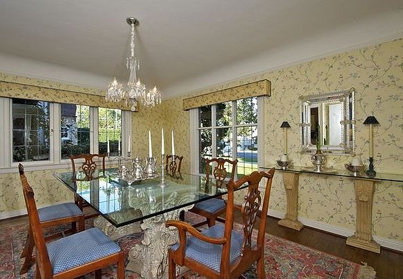 5th image of 526 A Ave