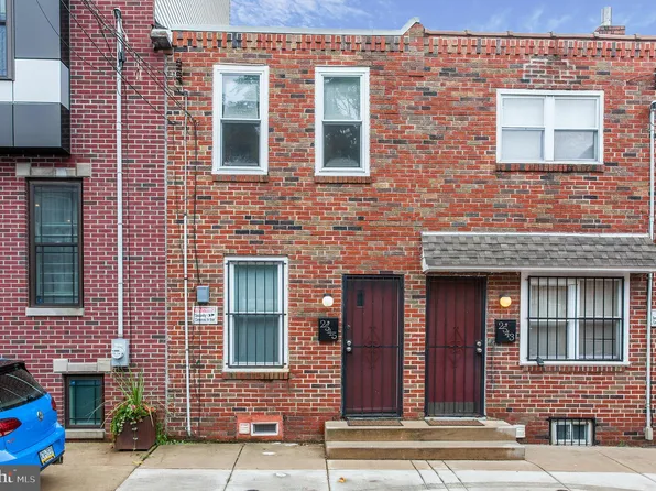 2545 Kern St, Philadelphia, PA 19125
