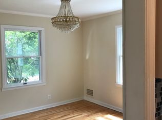 18 Wilwade Rd, Great Neck, NY 11020