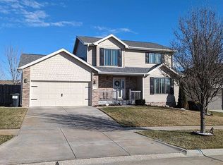 9016 S 72nd St, Lincoln, NE 68516