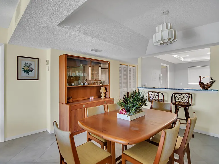 3939 Ocean Dr #307C — Photo 7