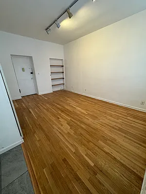 Sold by Owner | media 18